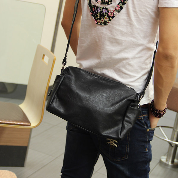 Geanta casual barbatesc cu maner lung din piele ecologica