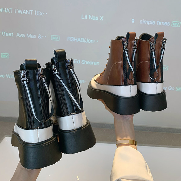 Cizme de dama din piele cu fermoar de culoare maro si negru