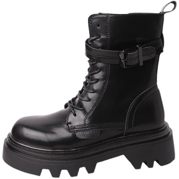 Cizme de dama din piele cu talpa aspra si sireturi