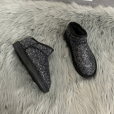 Γυναικείες μπότες με ζεστή φόδρα και γυαλιστερό εφέ