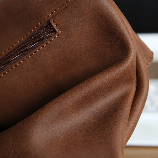 Ανδρική  τσάντα ώμου από οικολογικό δέρμα