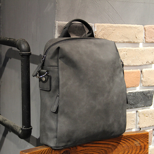 Ανδρική κομψή τσάντα με κοντή και μακριά λαβή από οικολογικό δέρμα