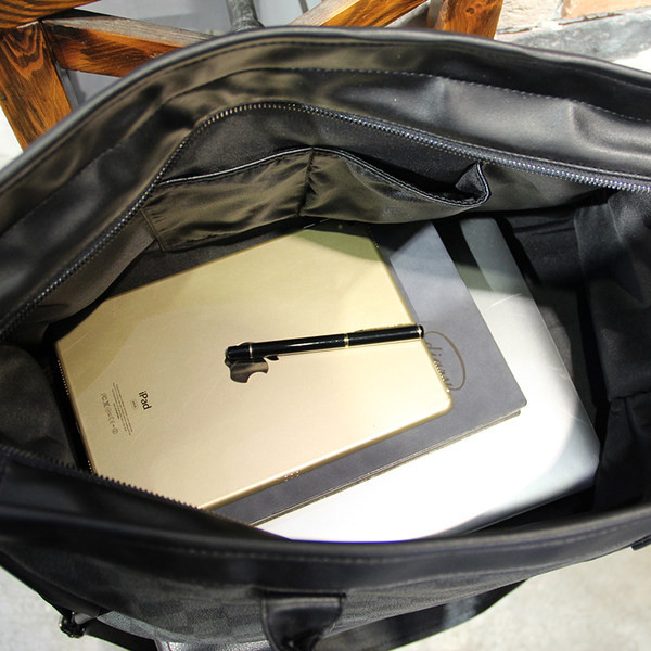 Geanta pentru barbati topical model larg cu maner scurt si lung