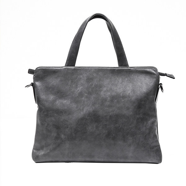 Ανδρική κομψή τσάντα απλό μοντέλο με κοντή λαβή