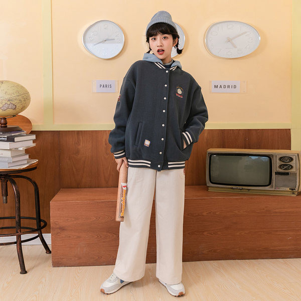 Geaca casual dama cu gluga si broderie