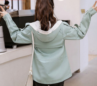 Γυναικείο casual μπουφάν με κουκούλα και τσέπι