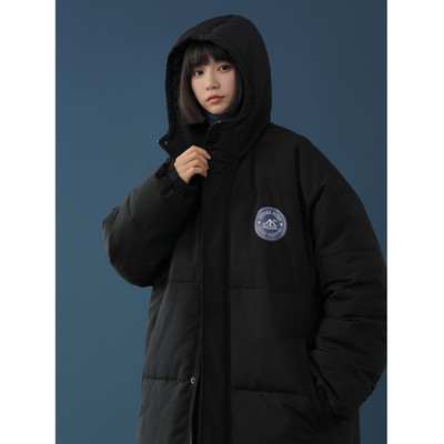 Geaca de iarna model nou cu emblema pentru femei