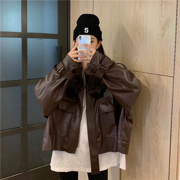 Geaca lata de piele de dama cu buzunare