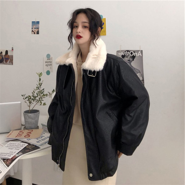 Γυναικείο μπουφάν με χοντρή φόδρα και βαθιές τσέπες