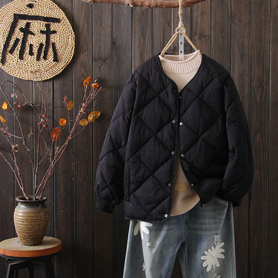 Γυναικείο casual μπουφάν με κουμπιά και στρογγυλή λαιμόκοψη