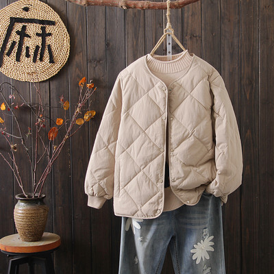 Γυναικείο casual μπουφάν με κουμπιά και στρογγυλή λαιμόκοψη