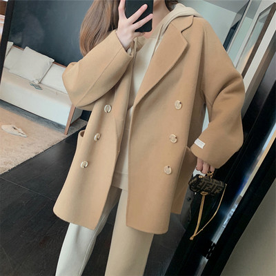 Свободен модел дамско палто с големи джобове