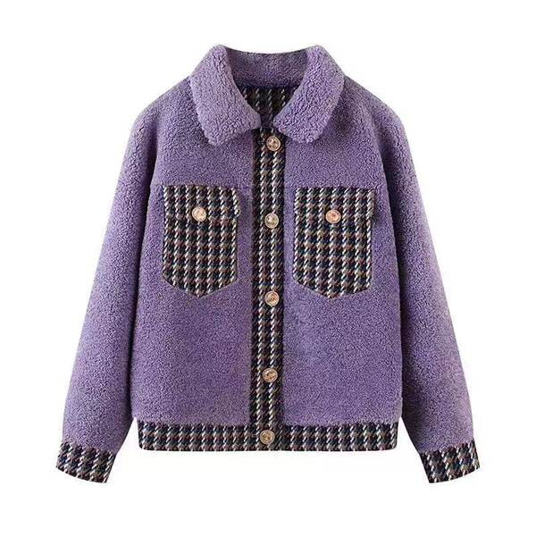 Geaca model nou cu buzunare si nasturi