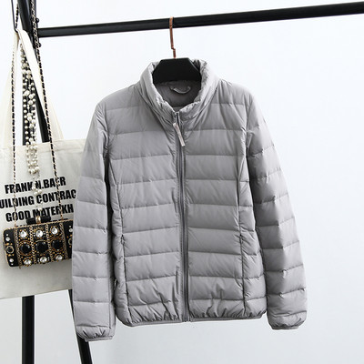 Ελαφρύ γυναικείο μπουφάν για το φθινόπωρο και το χειμώνα - μεγάλα μεγέθη