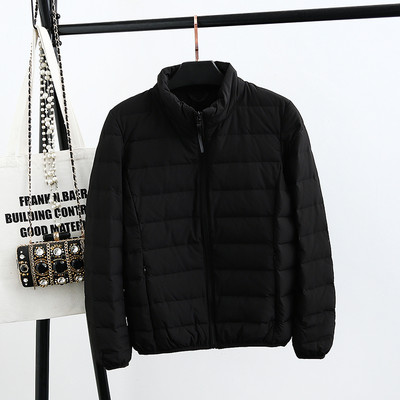 Ελαφρύ γυναικείο μπουφάν για το φθινόπωρο και το χειμώνα - μεγάλα μεγέθη