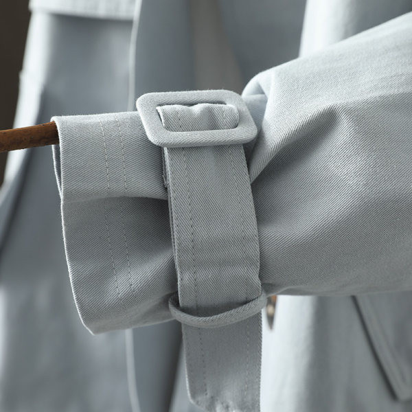 Γυναικείο αδιάβροχο φαρδύ μοντέλο με κουμπιά δύο σειρών