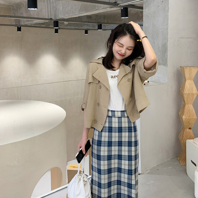 Geaca de dama model scurt pentru primavara si toamna cu maneci reglabile