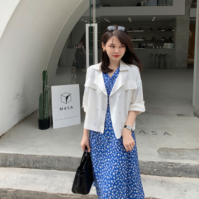 Geaca de dama model scurt pentru primavara si toamna cu maneci reglabile