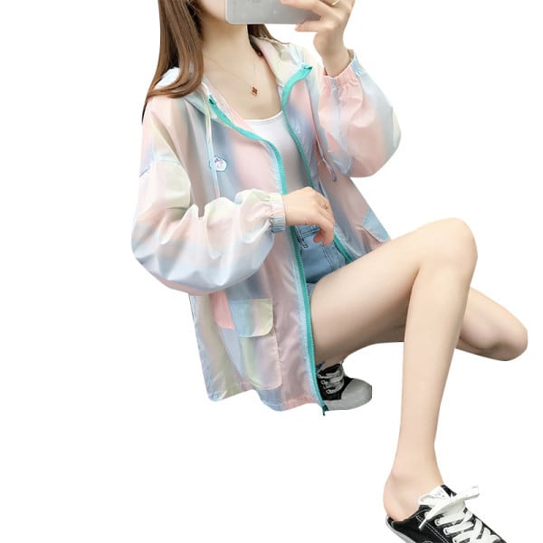 Γυναικείο λεπτό μπουφάν αντιανεμικό με κουκούλα