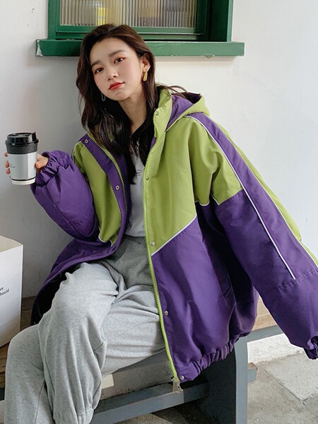 Ženska casual jakna s kapuljačom - široki model