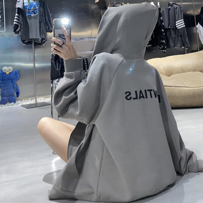 Καθημερινό φαρδύ μπουφάν με κουκούλα και επιγραφή στο πίσω μέρος