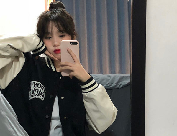 Geacă casual de damă cu nasturi și inscripție