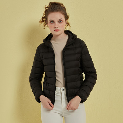 Γυναικείο μπουφάν νέου μοντέλου κατάλληλο για χειμώνα με φερμουάρ και κουκούλα