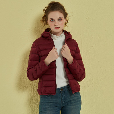 Γυναικείο μπουφάν νέου μοντέλου κατάλληλο για χειμώνα με φερμουάρ και κουκούλα