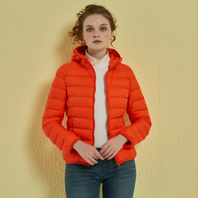 Γυναικείο μπουφάν νέου μοντέλου κατάλληλο για χειμώνα με φερμουάρ και κουκούλα