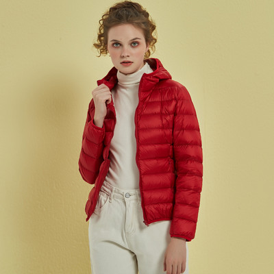 Γυναικείο μπουφάν νέου μοντέλου κατάλληλο για χειμώνα με φερμουάρ και κουκούλα