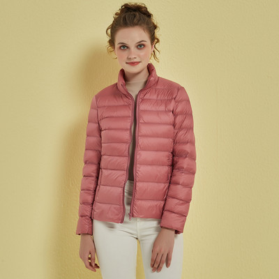 Γυναικείο μπουφάν νέου μοντέλου κατάλληλο για χειμώνα με φερμουάρ και κουκούλα