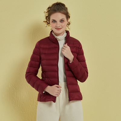 Γυναικείο μπουφάν νέου μοντέλου κατάλληλο για χειμώνα με φερμουάρ και κουκούλα