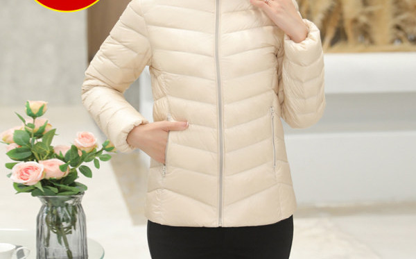 Jachetă modernă potrivită pentru iarnă cu fermoar