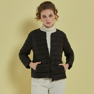 Γυναικείο μπουφάν κατάλληλο για το φθινόπωρο και άνοιξη με κουμπιά