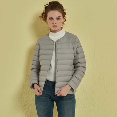 Γυναικείο μπουφάν κατάλληλο για το φθινόπωρο και άνοιξη με κουμπιά