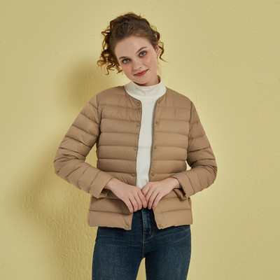 Γυναικείο μπουφάν κατάλληλο για το φθινόπωρο και άνοιξη με κουμπιά