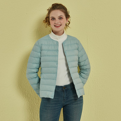 Γυναικείο μπουφάν κατάλληλο για το φθινόπωρο και άνοιξη με κουμπιά