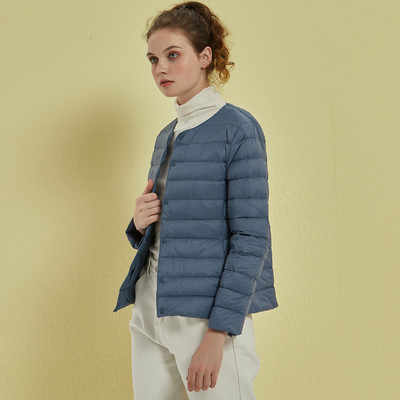 Γυναικείο μπουφάν κατάλληλο για το φθινόπωρο και άνοιξη με κουμπιά