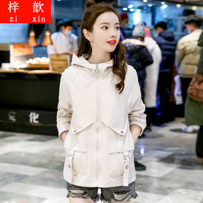 Γυναικείο μπουφάν για άνοιξη ή φθινόπωρο με κουκούλα