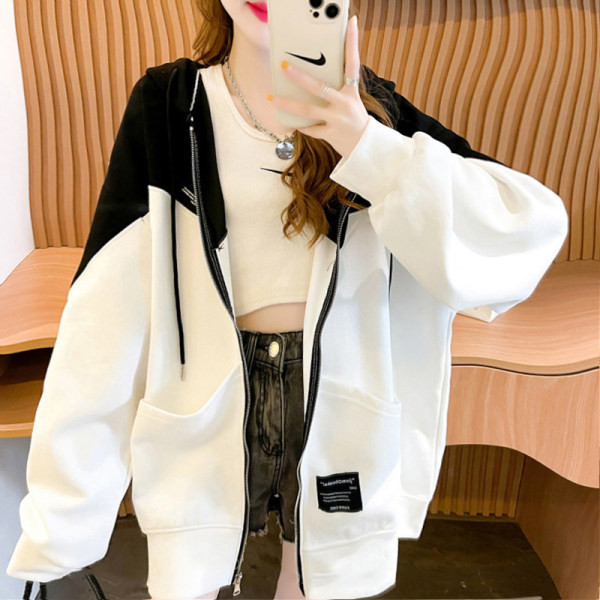 Καθημερινό γυναικείο φούτερ με μοντέλο με κουκούλα