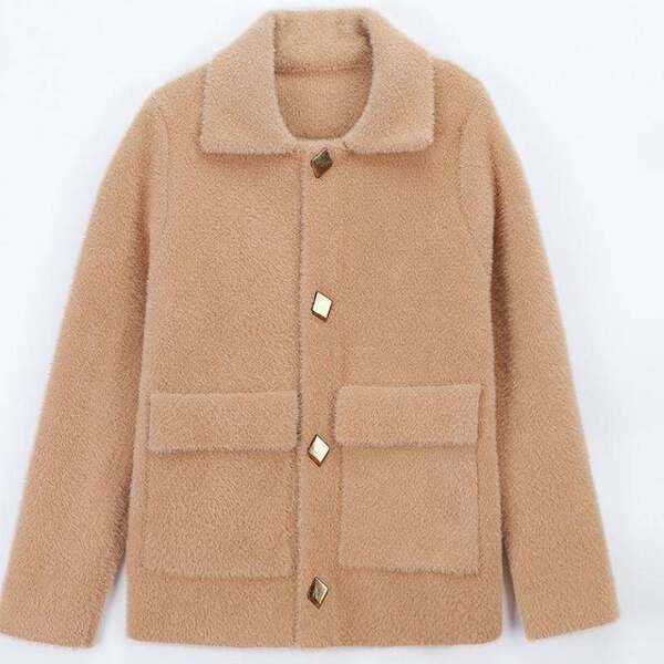 Γυναικείο μπουφάν με μεταλλικά κουμπιά κοντό μοντέλο