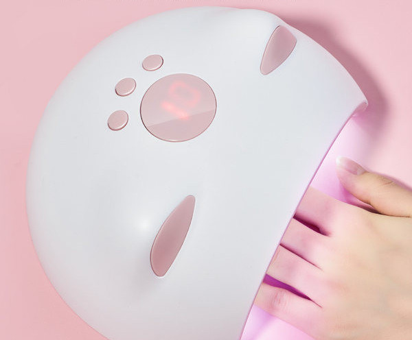 UV manikiūro lempa su katės ausimis