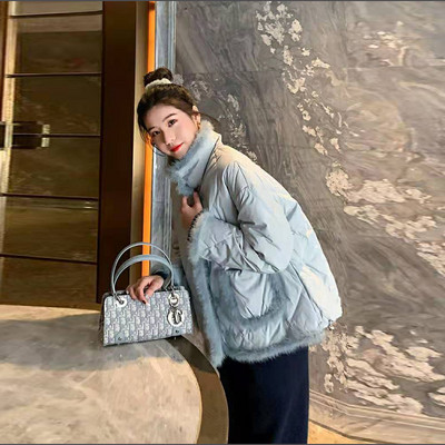 Γυναικείο μπουφάν με γούνα και ψηλό γιακά