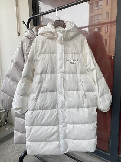 Γυναικείο μακρύ χειμωνιάτικο μπουφάν με κουκούλα σε τέσσερα χρώματα