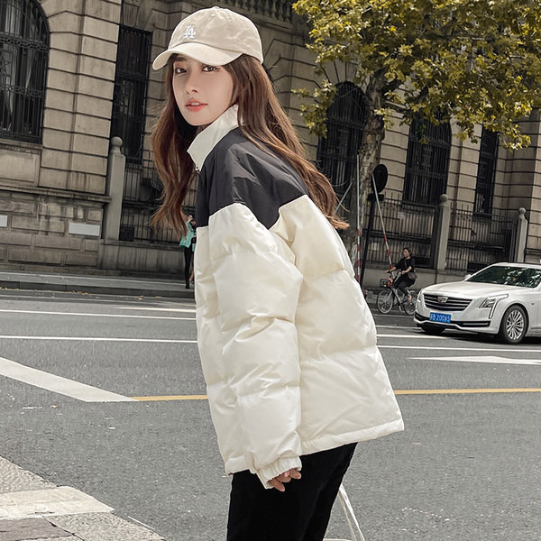 Geaca casual dama cu guler inalt si inscriptie brodata