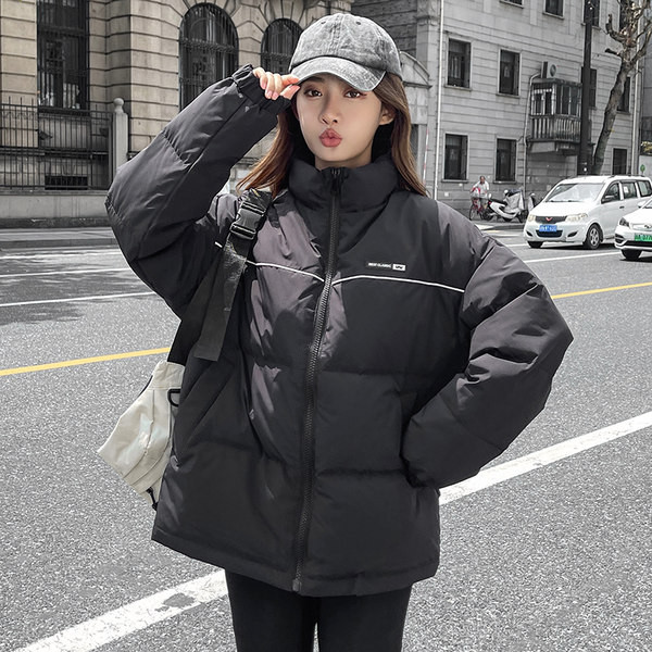 Geaca casual dama cu guler inalt si inscriptie brodata