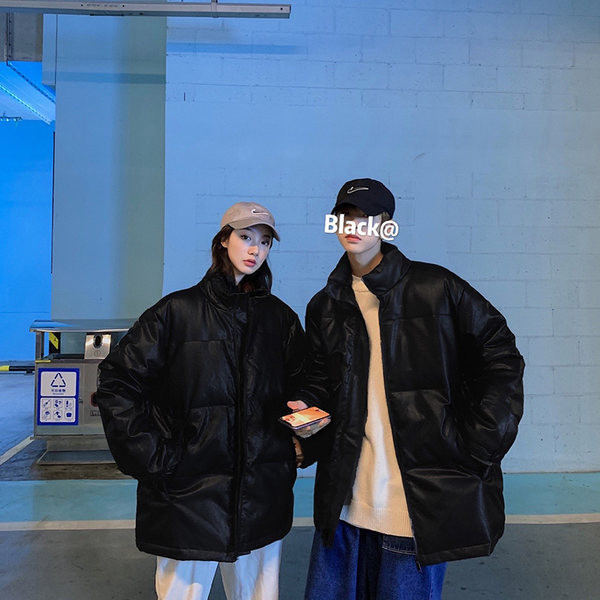 Μοντέρνο χειμερινό μπουφάν με ψηλό γιακά και κουμπιά - μονόφυλο μοντέλο