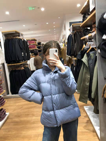 Ženska ležerna jakna s gumbima i džepovima