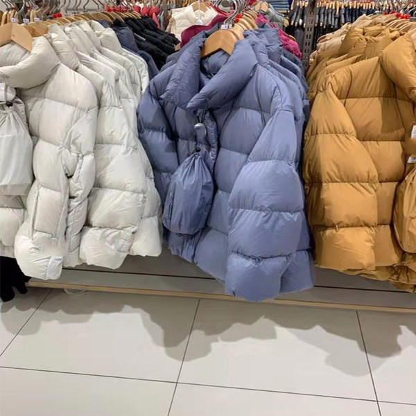 Ženska ležerna jakna s gumbima i džepovima