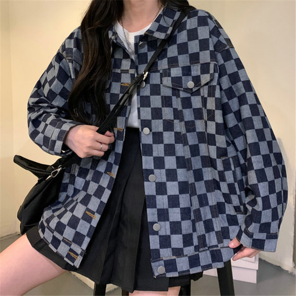 Γυναικείο τζιν μπουφάν με κουμπιά - φαρδύ μοντέλο